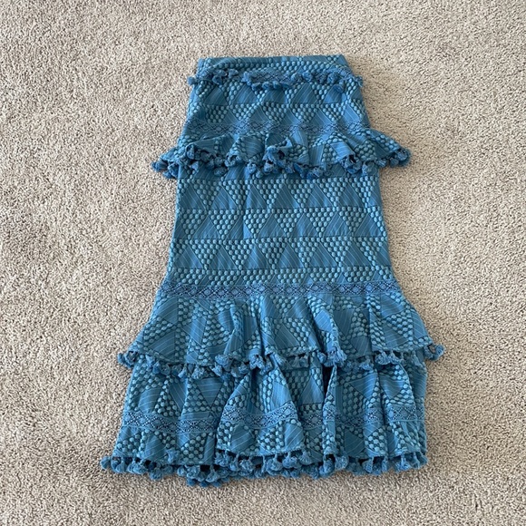 Tularosa revolve blue tiered Pom Pom midi skirt - Picture 2 of 3
